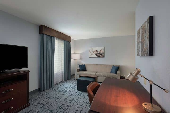 Room 4 of 46