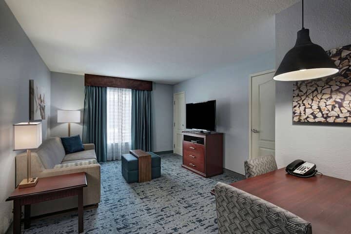 Room 12 of 46