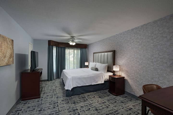 Room 11 of 46
